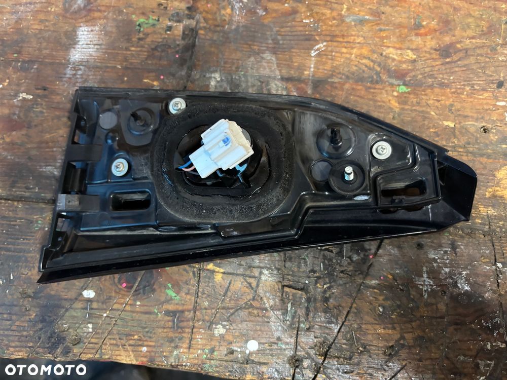 Lampa tylna klapy Mazda6 GL SEDAN 2018-> - 2