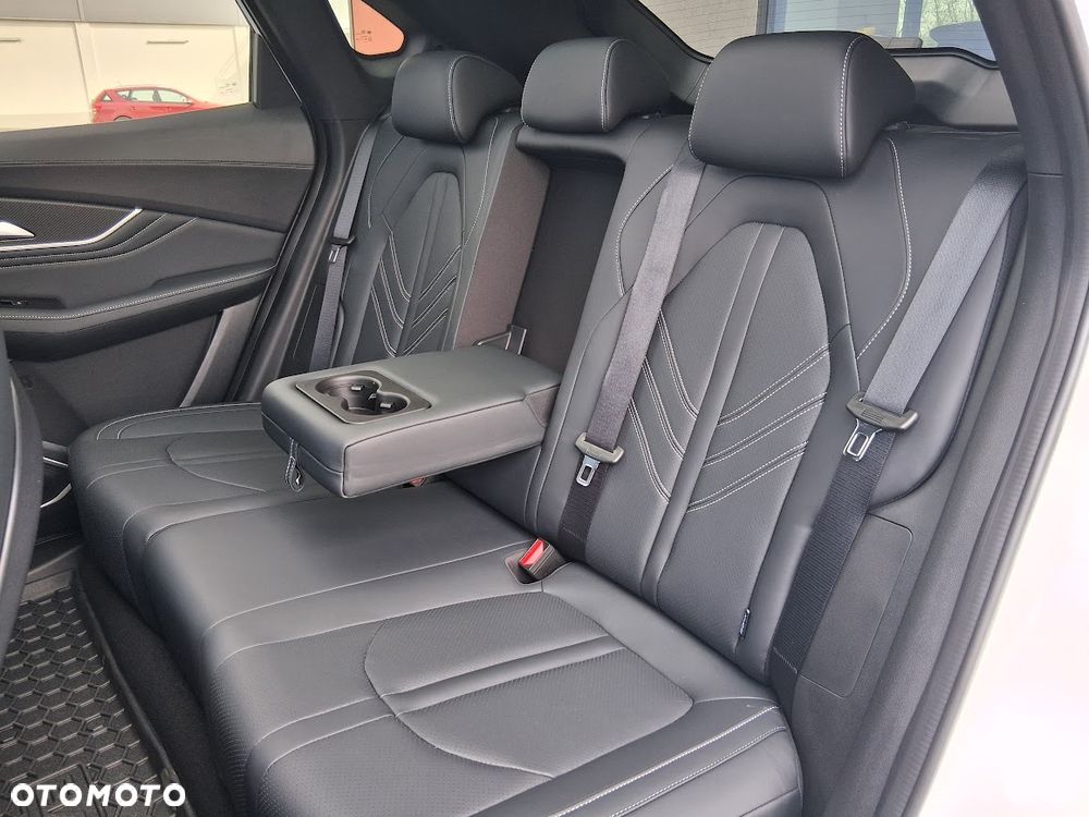 Forthing T5 EVO T-Five 1.5T HEV e-CVT - 18