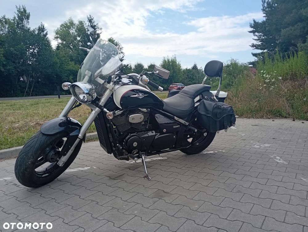 Suzuki Intruder - 2
