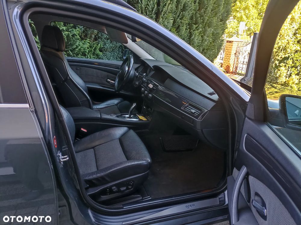 BMW Seria 5 520d - 13