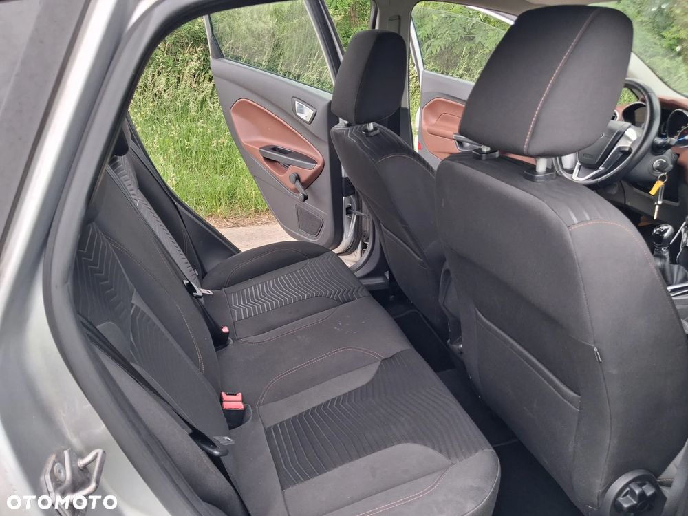 Ford Fiesta 1.5 TDCi SYNC Edition - 10