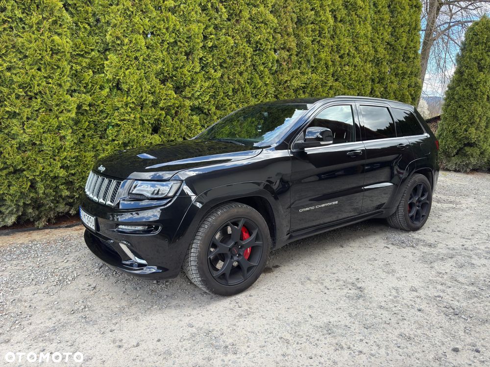 Jeep Grand Cherokee SRT - 3
