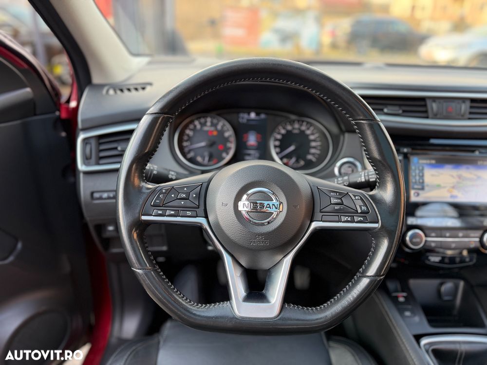 Nissan Qashqai 1.6 DIG-T TEKNA+ - 12