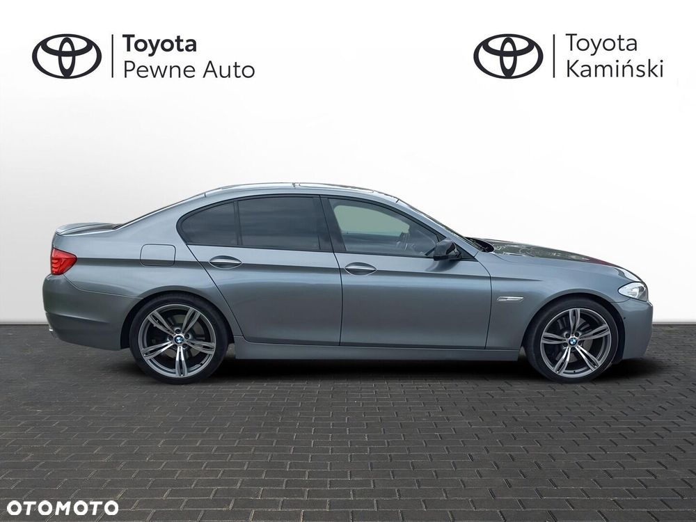 BMW Seria 5 550i - 6
