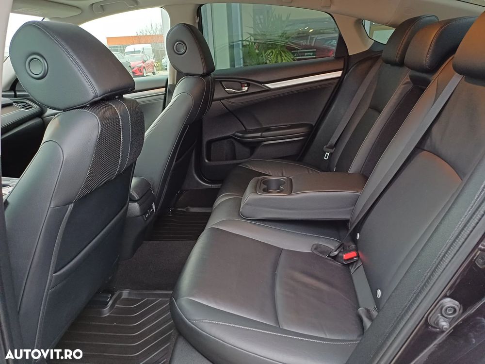 Honda Civic Sedan 1.5 VTEC Turbo CVT Executive - 11