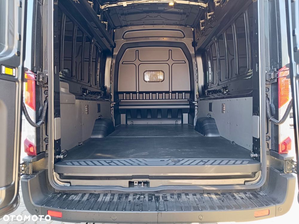 Ford Transit AWD Brygadowy Trend  L4 - 8