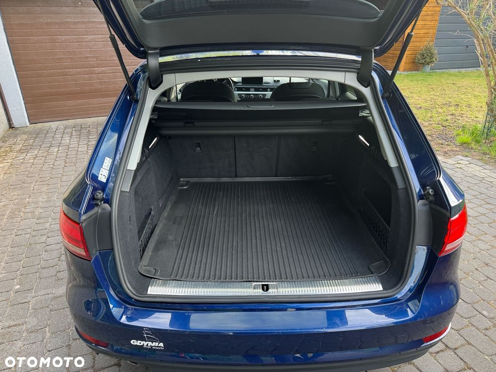 Audi A4 Avant - 8