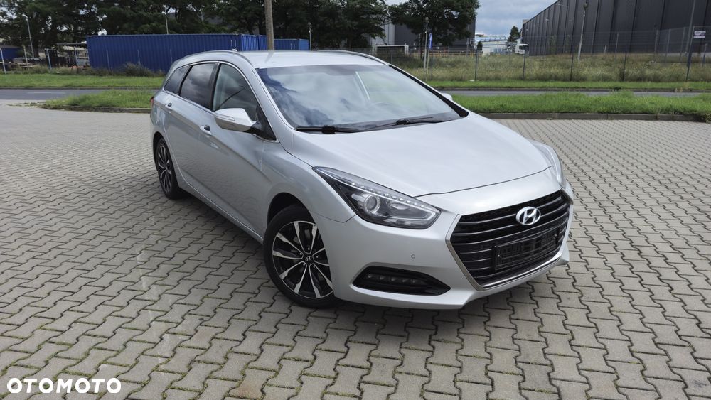 Hyundai i40 Kombi 1.7 CRDi Premium - 10