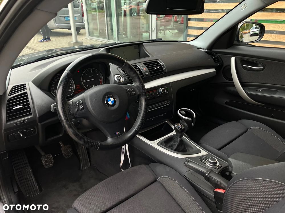 BMW Seria 1 120d Edition Sport - 34