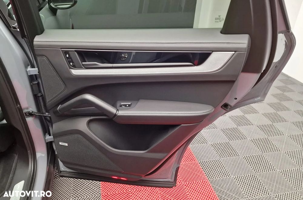 Porsche Cayenne Coupe S Tiptronic S - 22