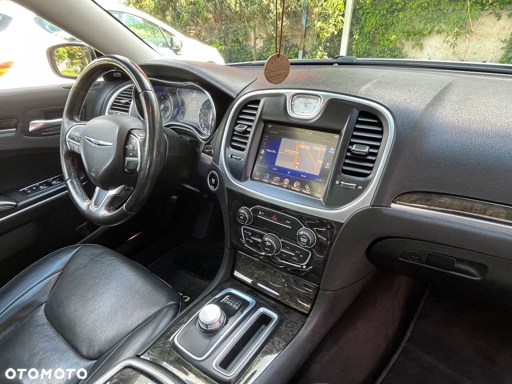 Chrysler 300C - 22