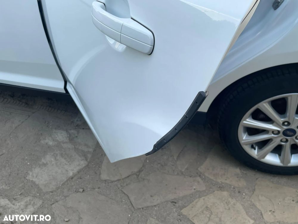 Ford Focus 1.0 EcoBoost Start Stop Trend - 29