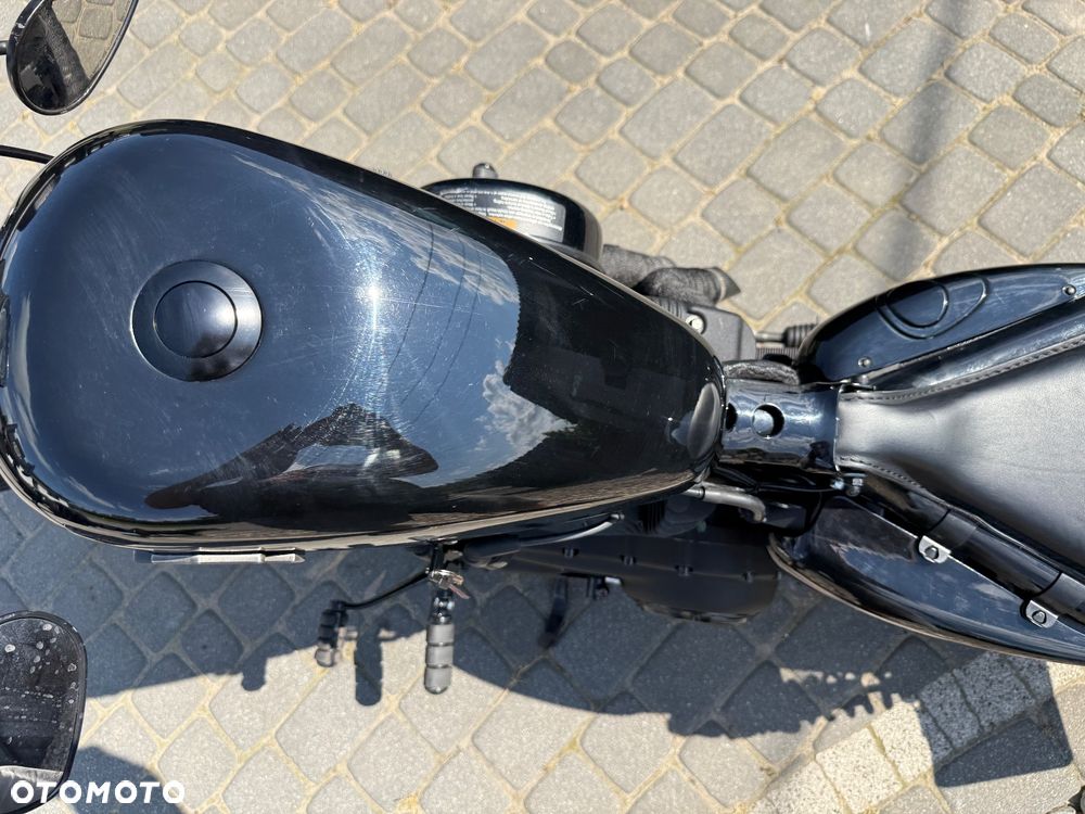 Harley-Davidson Sportster Iron 883 - 34