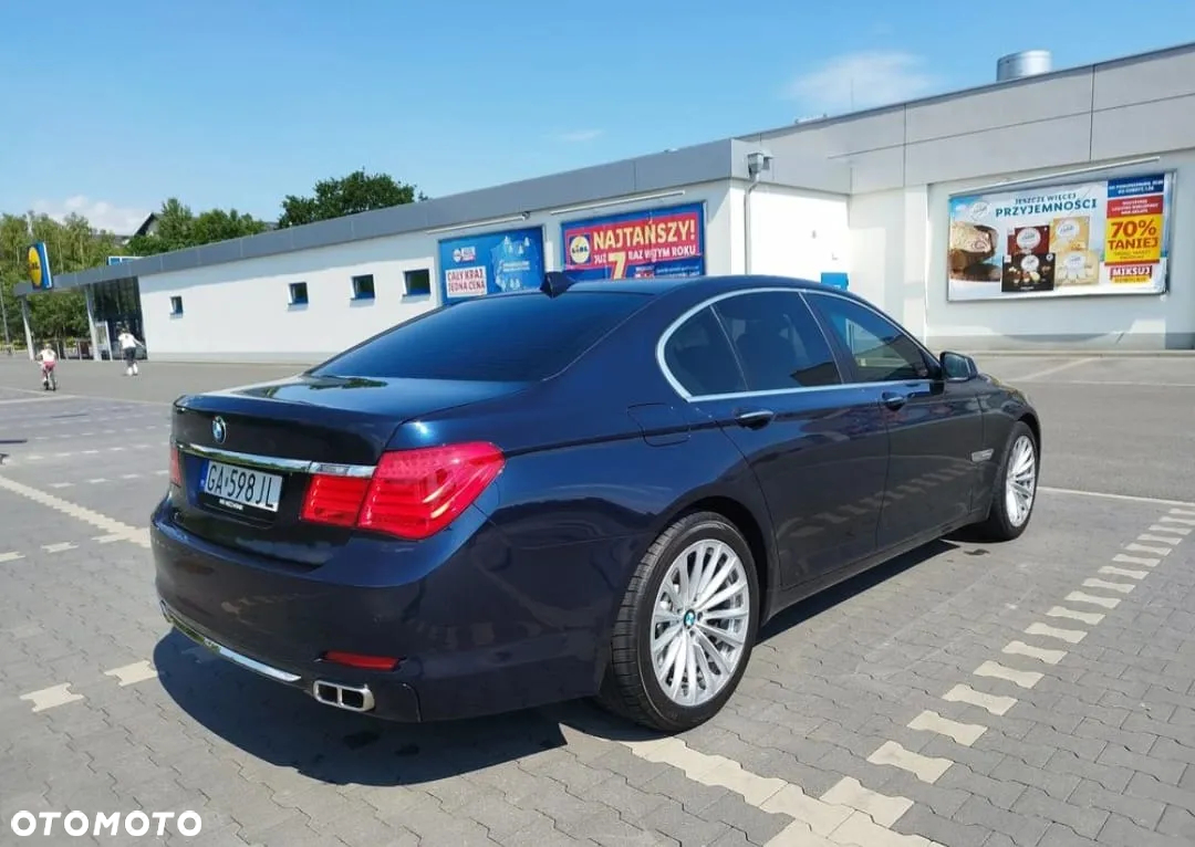 BMW Seria 7 730d - 4