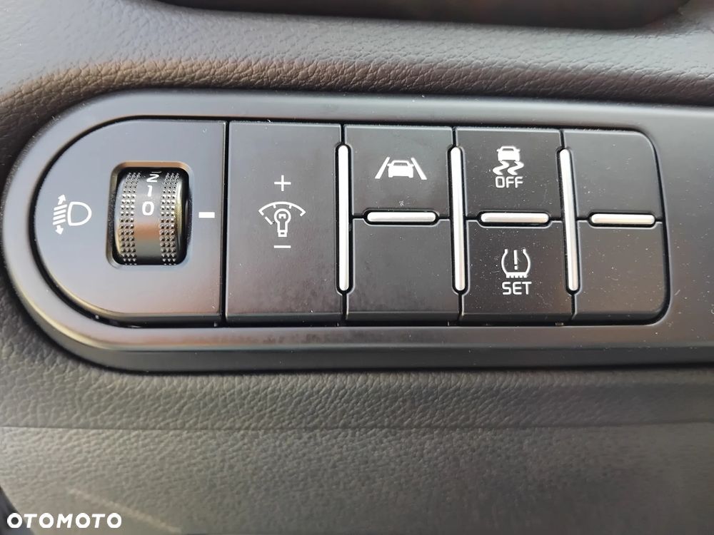 Kia XCeed 1.5 T-GDI M DCT - 12
