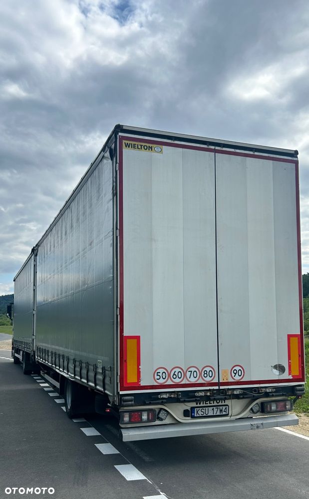 Mercedes-Benz Actros - 7