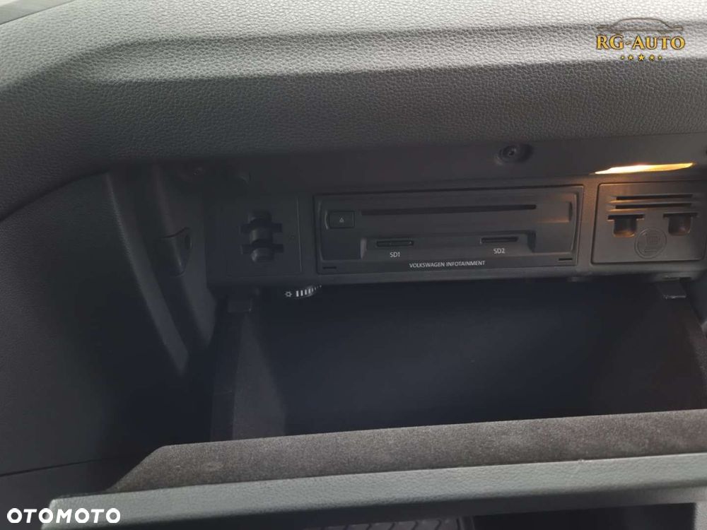 Volkswagen Golf Sportsvan - 26