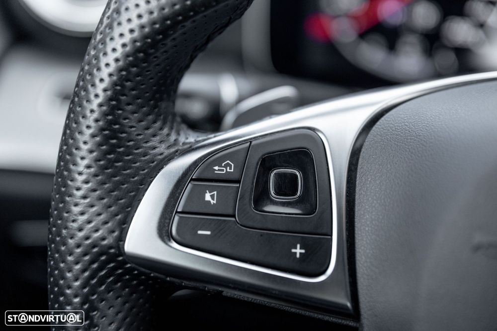 Mercedes-Benz E 220 d AMG - 46