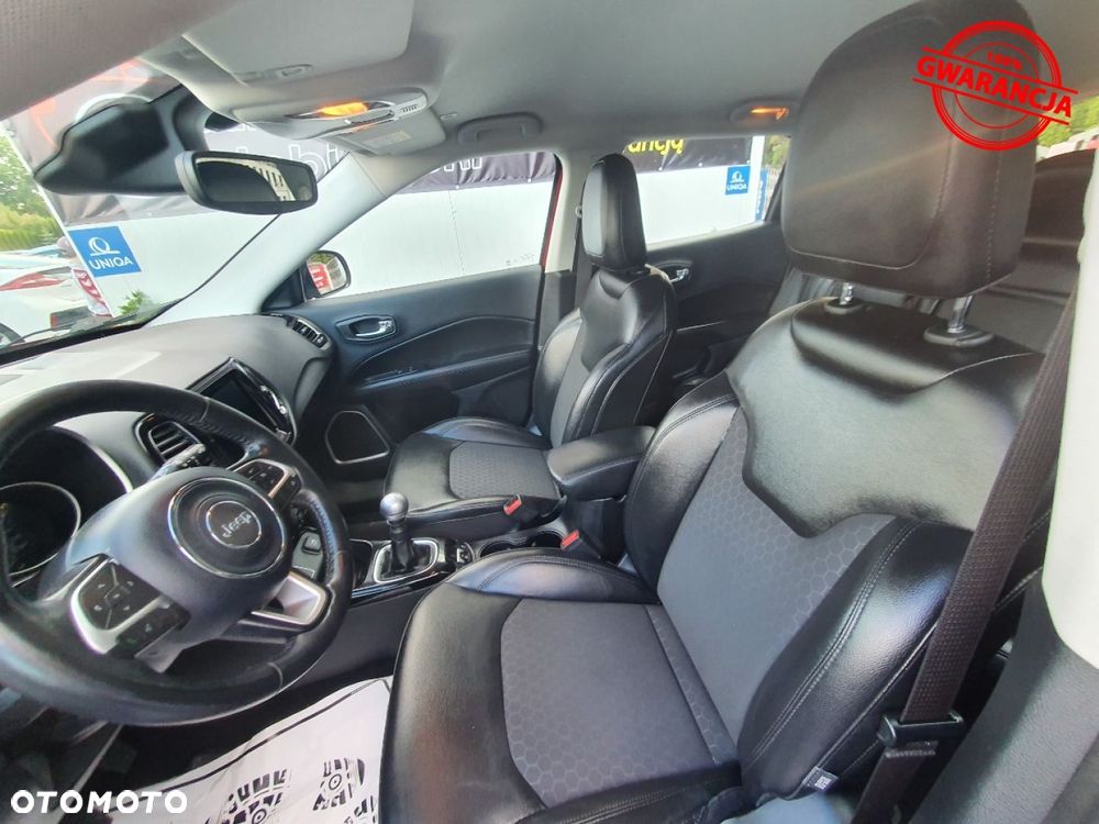 Jeep Compass - 24