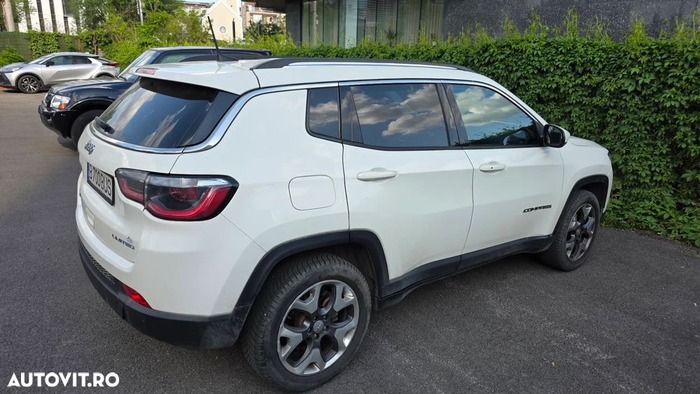 Jeep Compass - 2