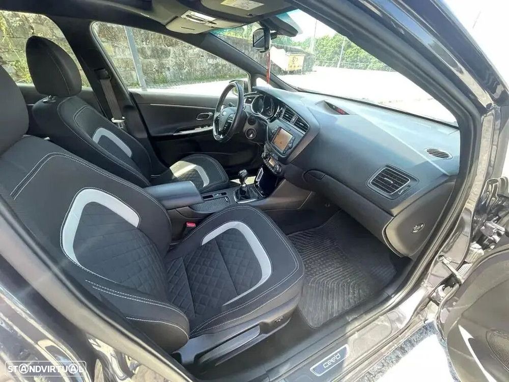 Kia Ceed - 20
