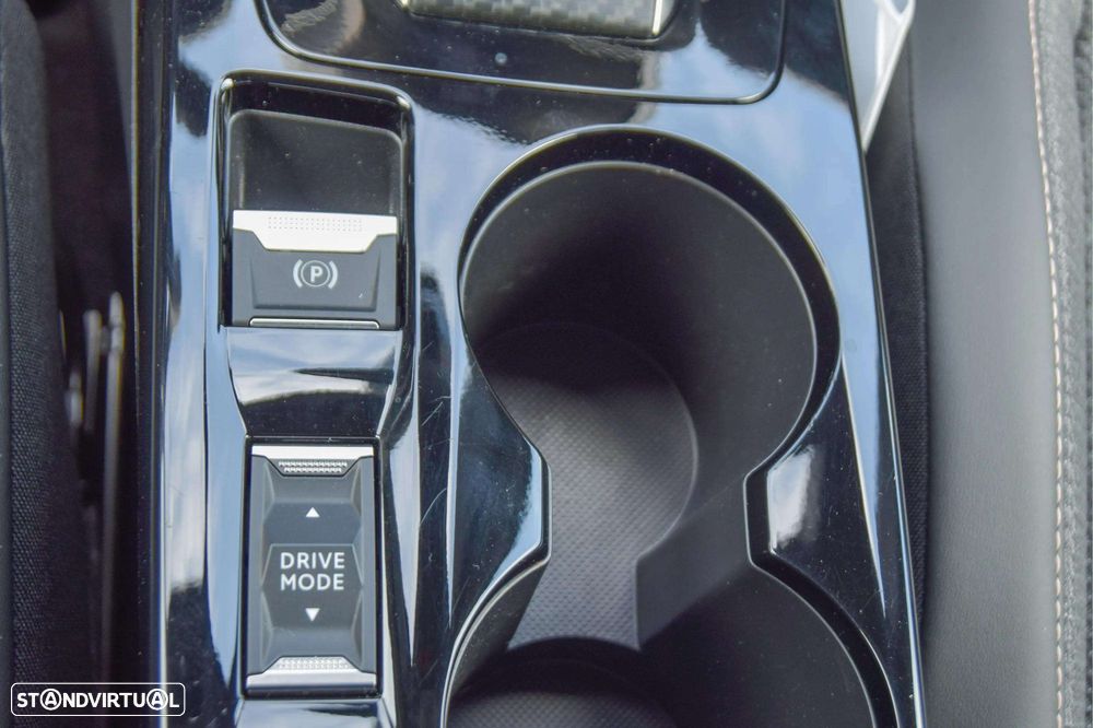Peugeot 2008 1.2 Hybrid Allure e-DCS6 - 14