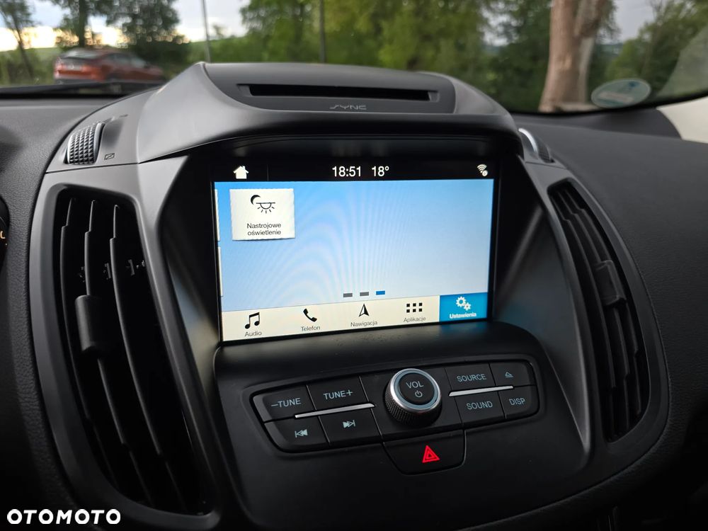 Ford Kuga 2.0 TDCi 2x4 Titanium - 23