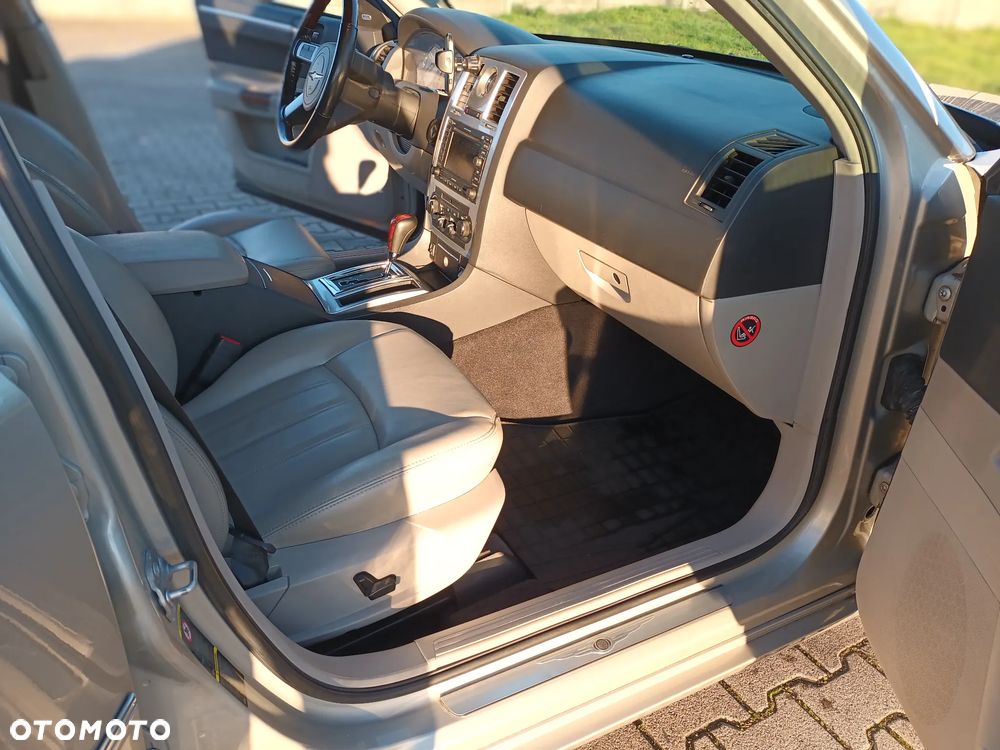 Chrysler 300C 3.0 V6 CRD - 14