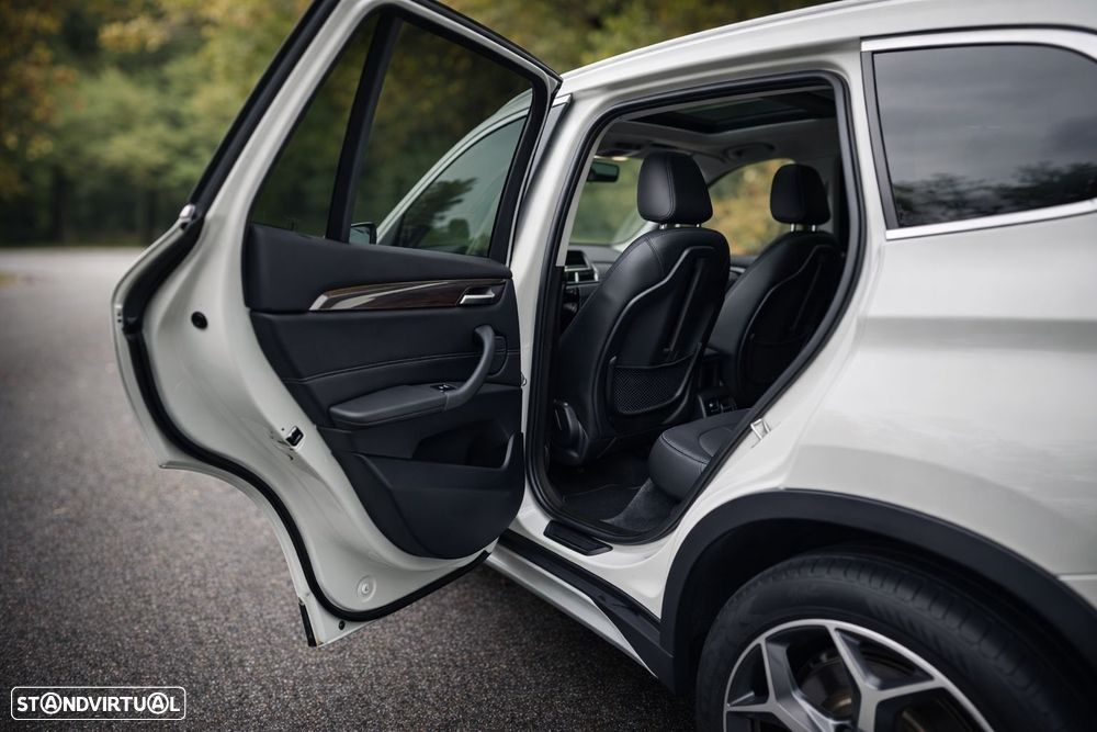 BMW X1 xDrive25d Aut. Sport Line - 16