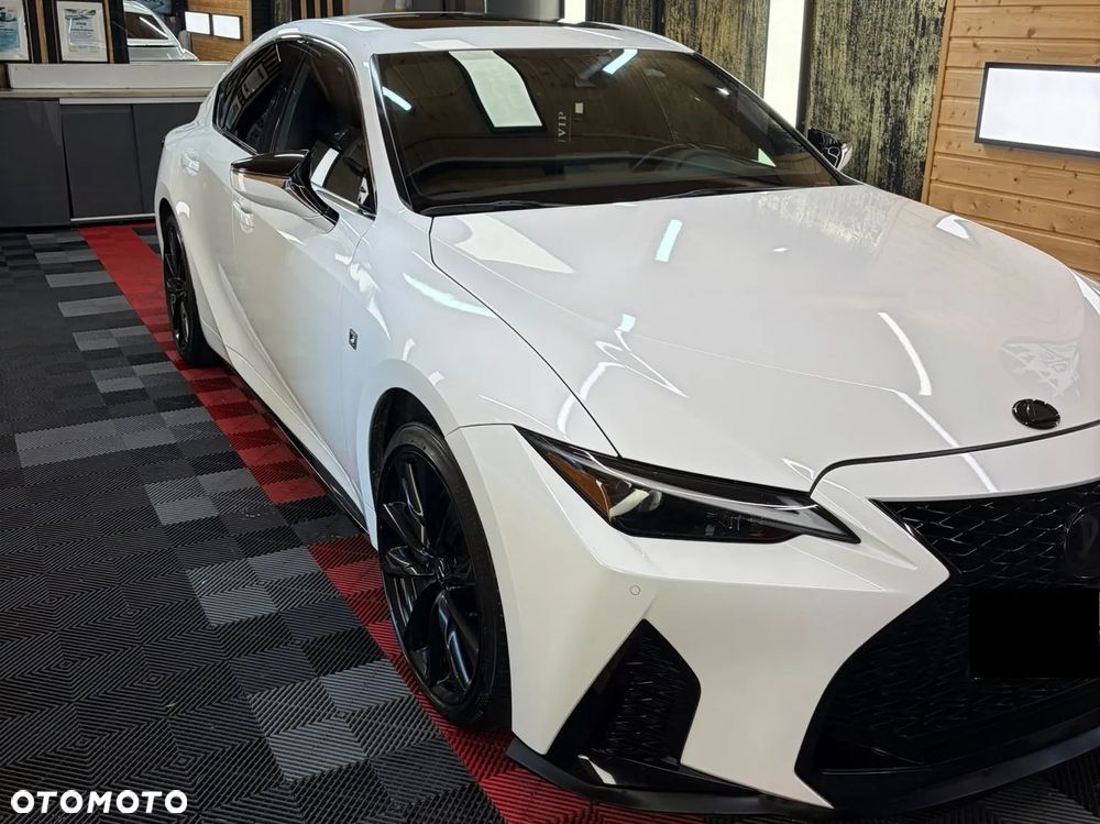 Lexus IS - 3