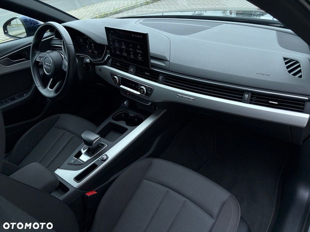 Audi A4 Limousine - 19