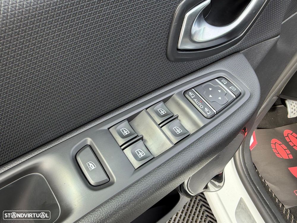 Renault Clio Sport Tourer 1.5 dCi Limited EDition - 14