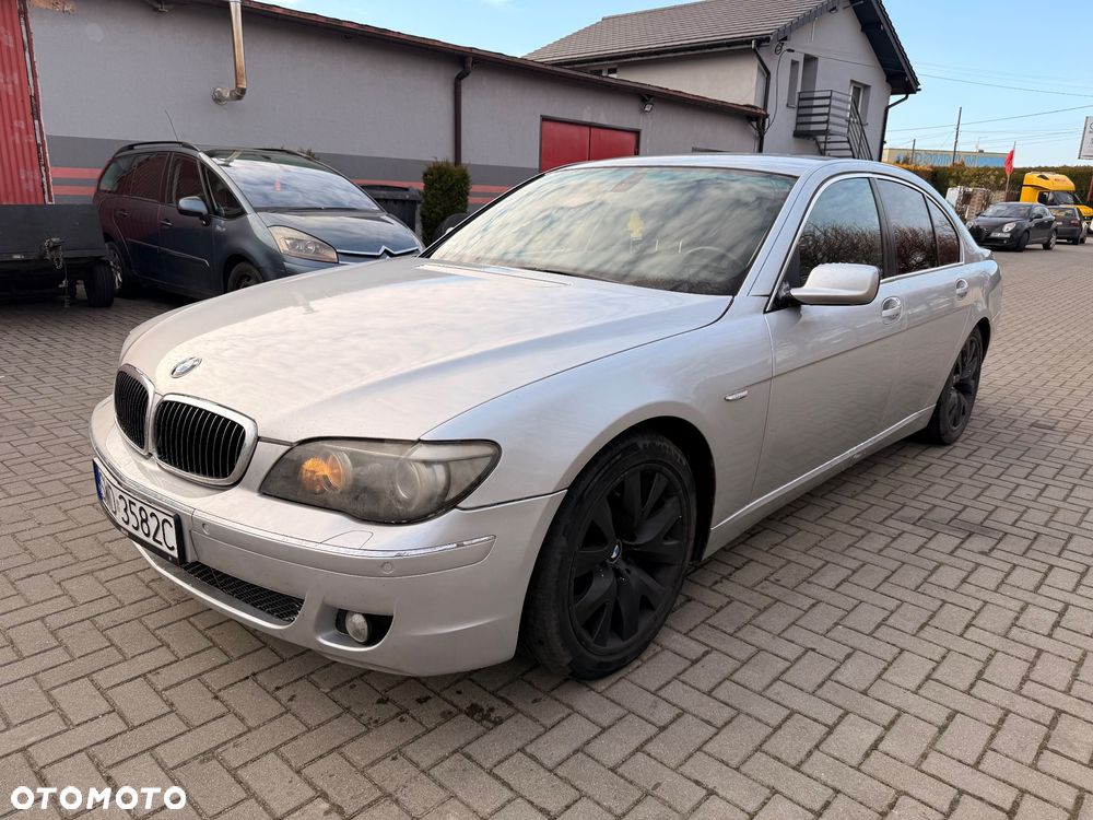 BMW Seria 7 740i - 1