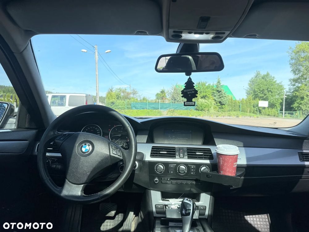 BMW Seria 5 525d Edition Exclusive - 11