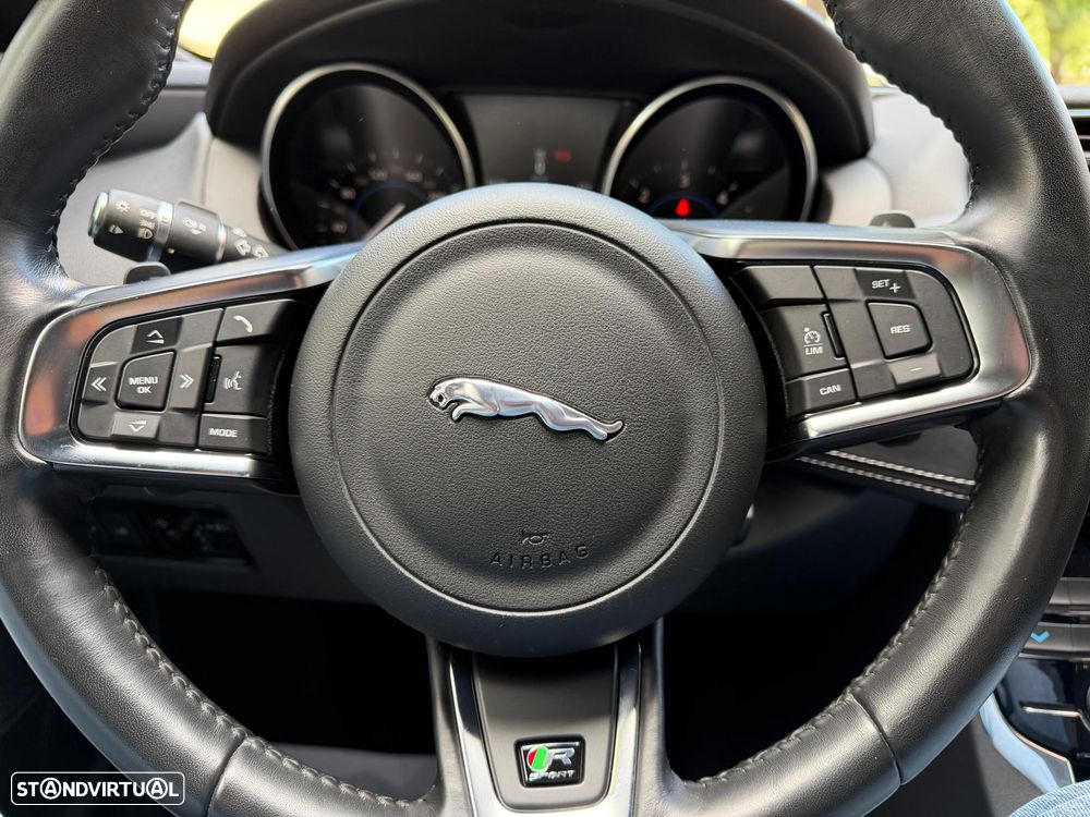 Jaguar XE 2.0 D R-Sport Aut. - 24