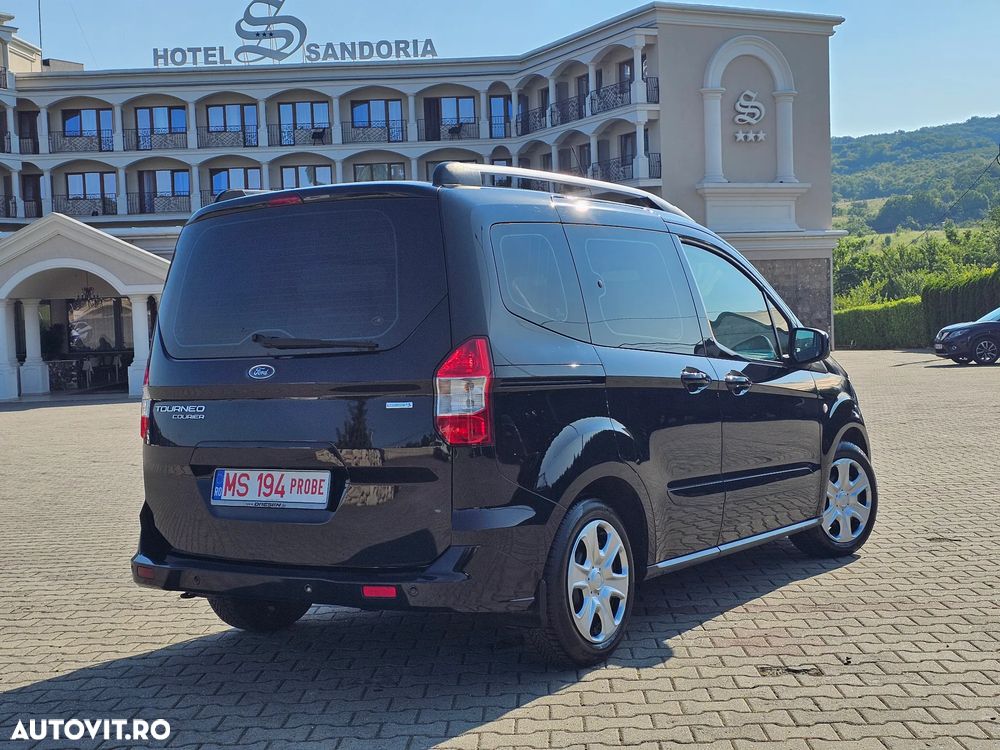 Ford Tourneo Courier 1.0 EcoBoost Titanium - 4