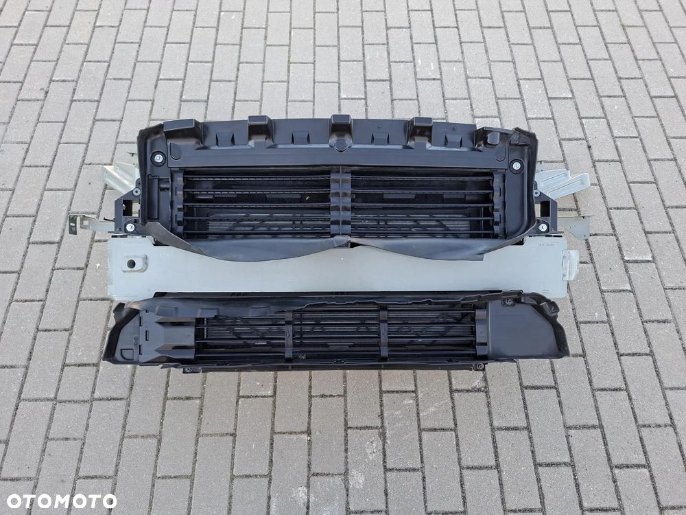pas przod przedni belka wzmocnienie chlodnice volvo xc40