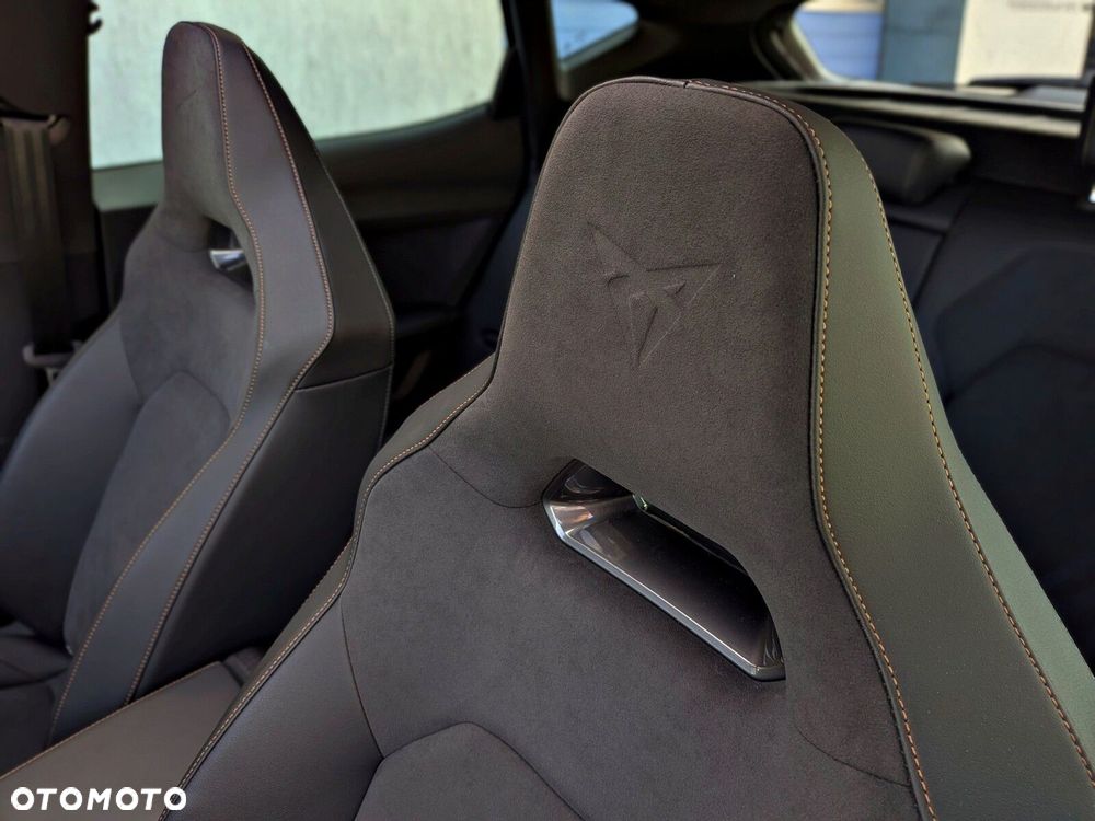 Cupra Formentor 1.5 eTSI mHEV DSG - 11