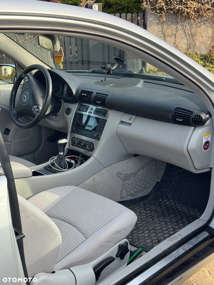 Mercedes-Benz Klasa C 180 Kompressor - 8