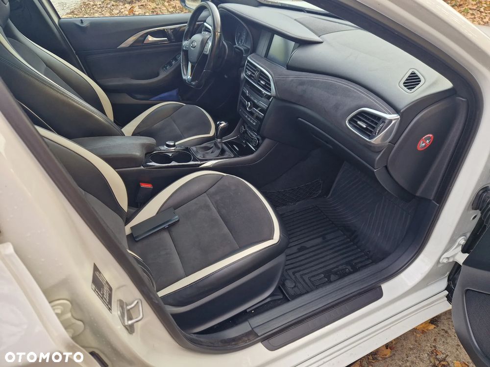 Infiniti Q30 1.5d Premium - 7