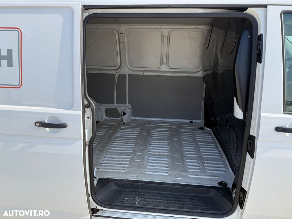 Volkswagen Transporter - 7