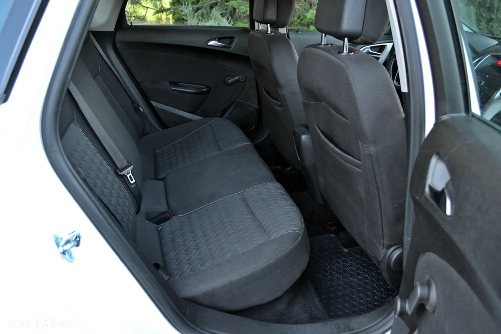 Opel Astra - 26