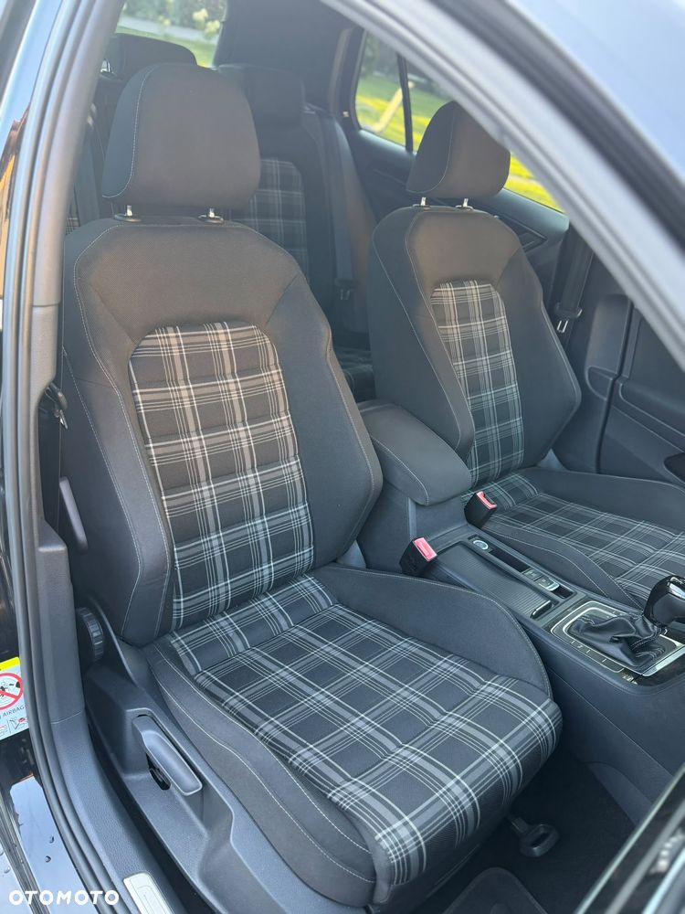 Volkswagen Golf GTD 2.0 TDI SCR DSG - 14