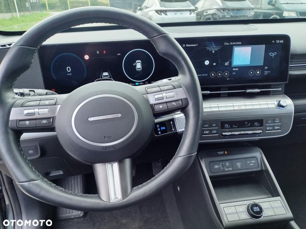 Hyundai Kona 65kWh Executive - 4