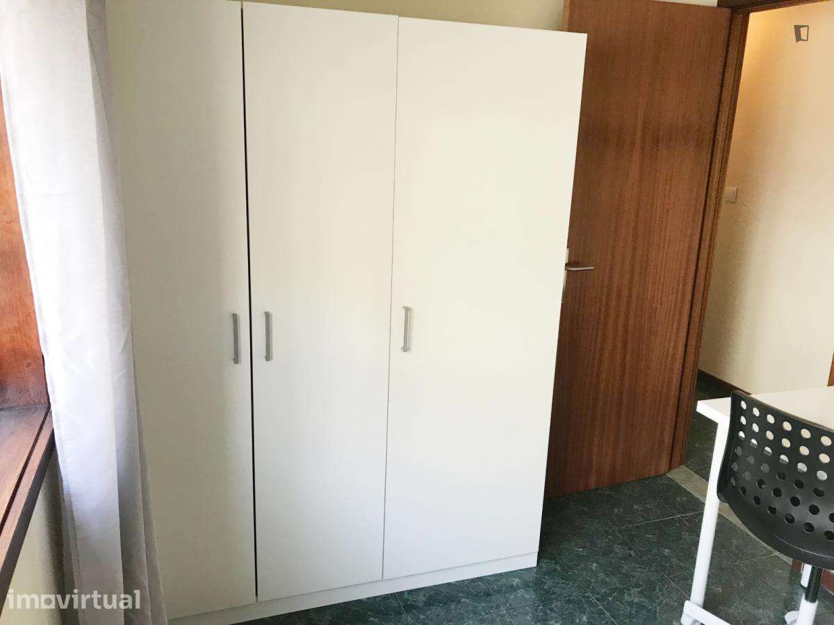 Apartamento com 4 quartos - localizado em Cedofeita Porto - Grande imagem: 5/28