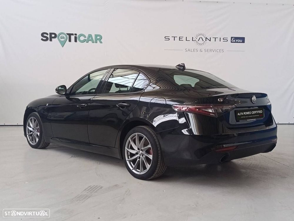 Alfa Romeo Giulia 2.0 T TI Q4 AT8 - 5