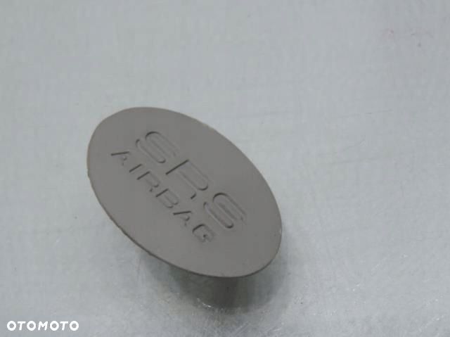 ZAŚLEPKA AIRBAG SŁUPKA PRAWY TYŁ KIA CARENS III - 2