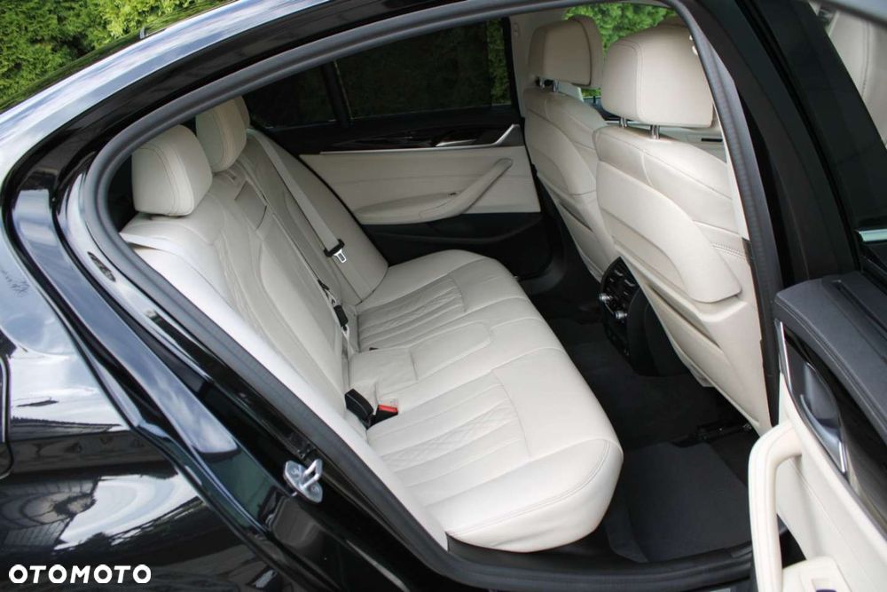 BMW Seria 5 520d xDrive MHEV Luxury Line - 11