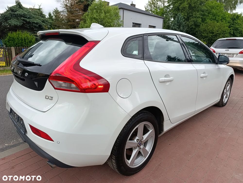 Volvo V40 D3 You - 30