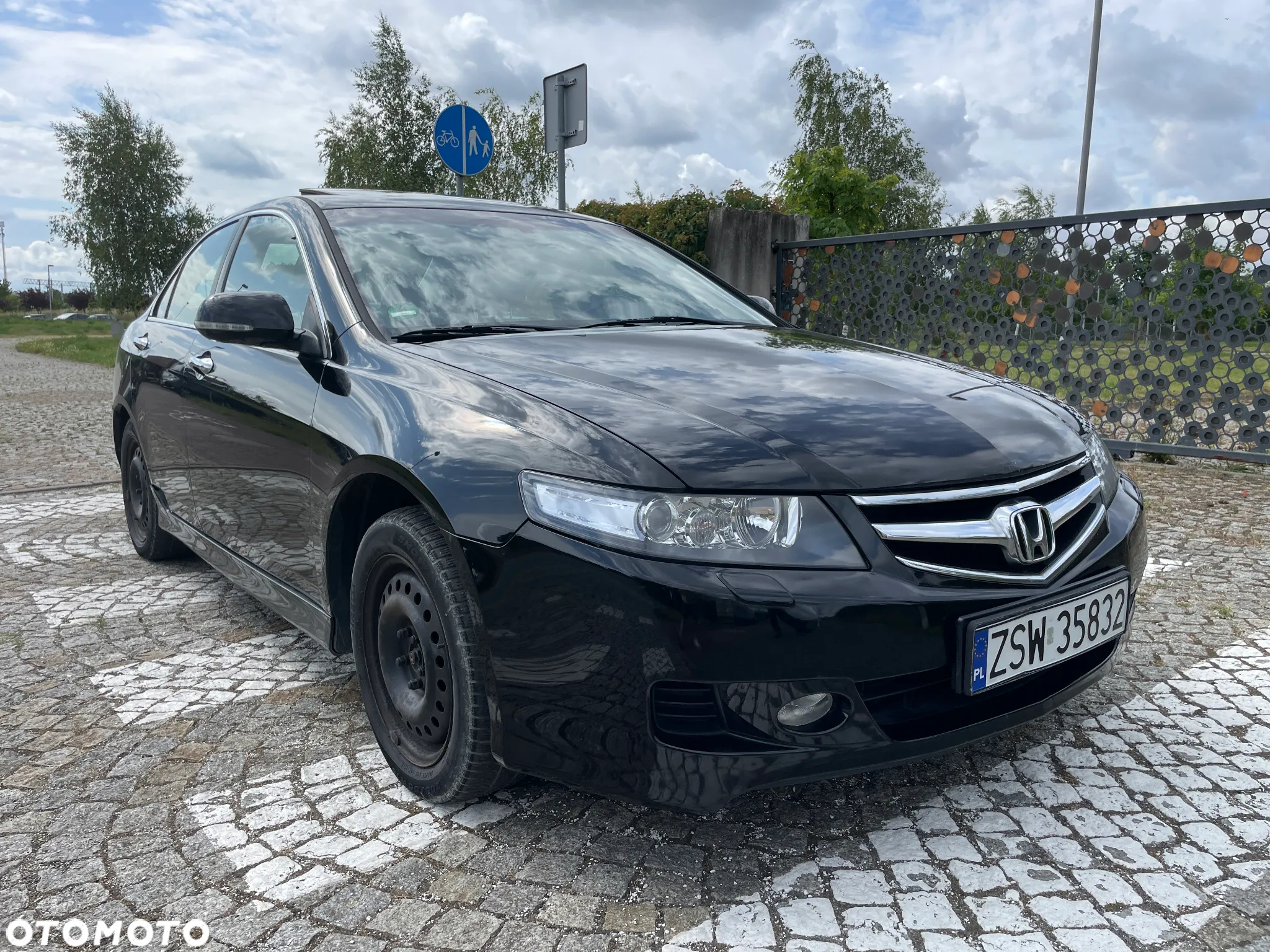 Honda Accord 2.0 Executive - 11